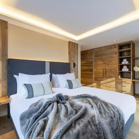 Villa 6br Chalet 4 -heated Pool&gym- If You Want To Book, Please Contact On Wh-ats-app - 0034-635-518-057 !!!!